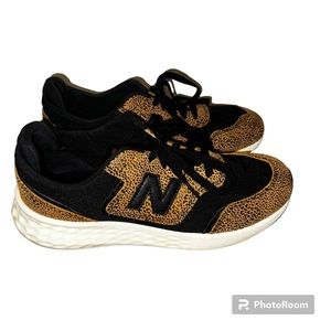 New Balance Fresh Foam X70 sneaker in Cheetah print/work wear black, size 8. EC